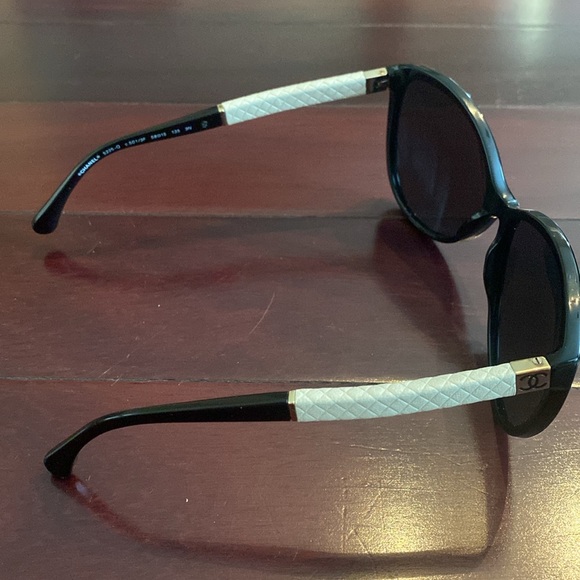 Chanel Black Sunglsses - Picture 8 of 10